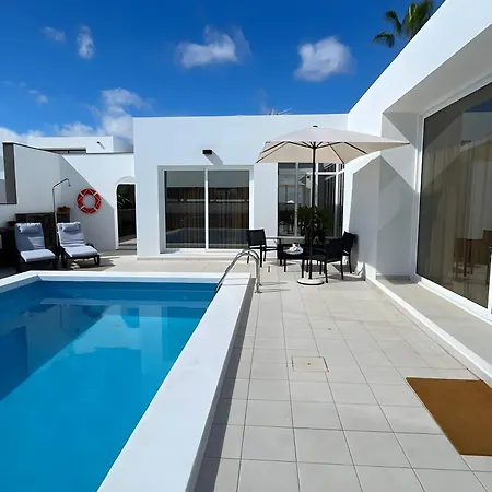 Casa Guayo * Tias