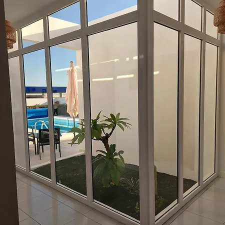 Casa Guayo Tias